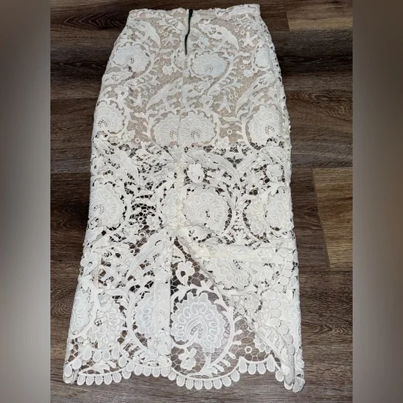 Stone Cold Fox Elliot White Lace Overlay Midi Skirt Size 2 🤍 LIKE NEW - Picture 6 of 12